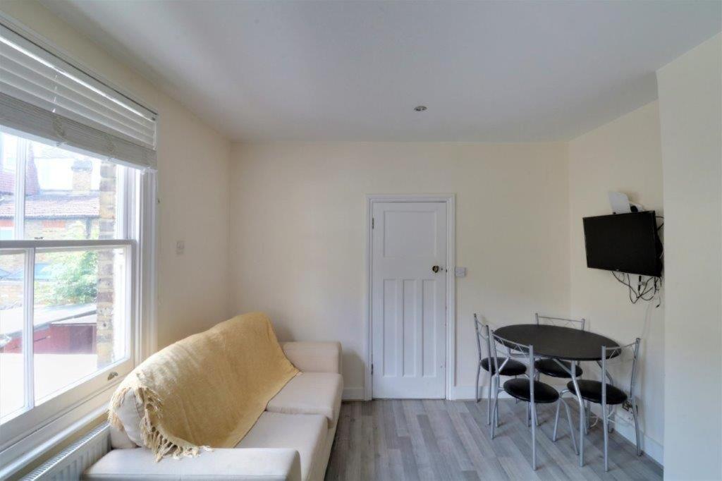 Apartament Replingham Road *